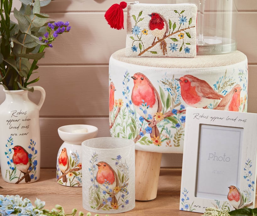 A variety of quality seasonal products is offered by a wholesaler to ensure customers always have products available. 