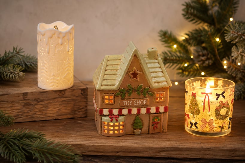 christmas-decorative-house-led-display-1